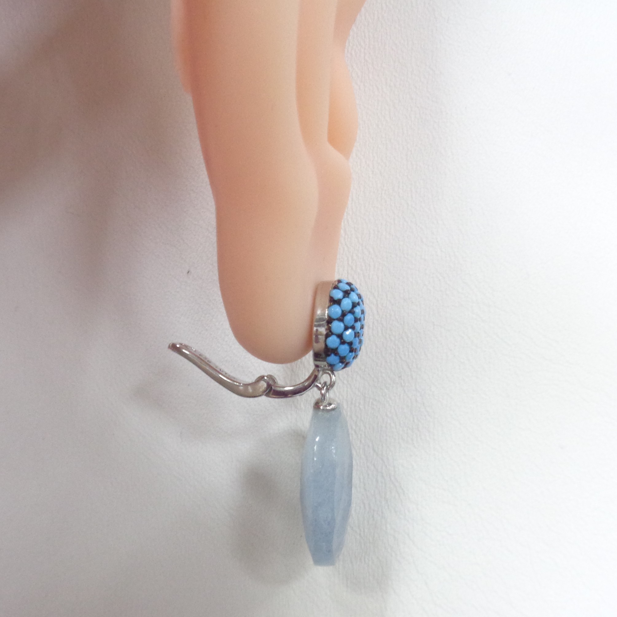 Серебряные серьги с нефритами